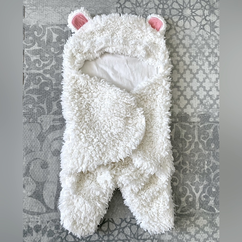 Newborn bear hooded swaddle blanket